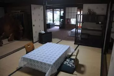 Majatalo Guest Villa Houou