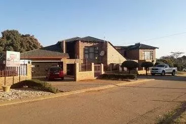 Vakhusi Bed And Breakfast