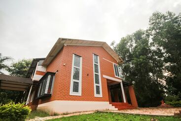 Hôtel Rashi Farms By Oyo Rooms