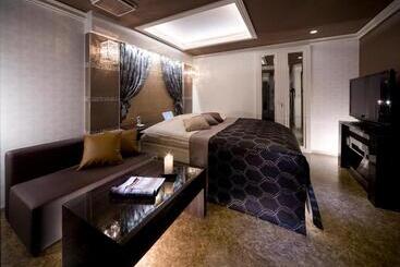 Jewel Hotel Luxury Modern