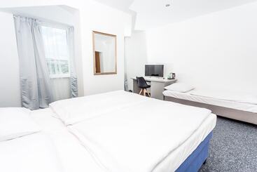 Tif Hotel & Restaurant