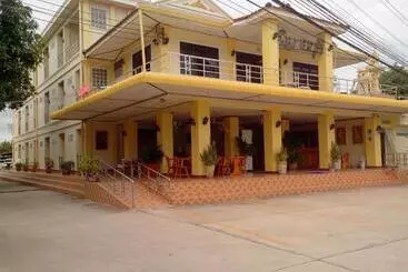 Hotel โรงแรมพิมายบุรี Phimaiburi Apartment