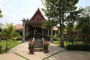 Hotel Romduol Island Chalet