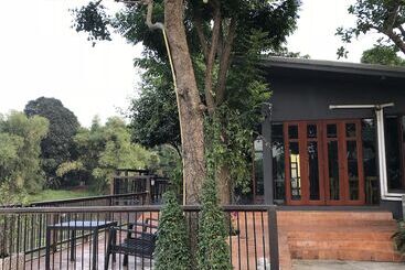 Hotel Doembang Villa