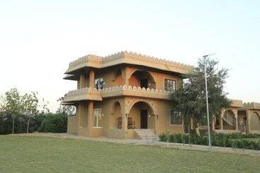 Hotel Hariyali Dhani Camps And Resorts