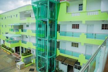 Aparta Hotel Don Olivo