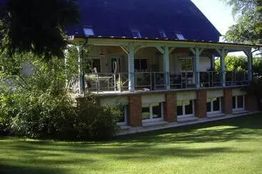 Majatalo La Grange Des Marettes