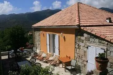 Bed and Breakfast San Larenzu