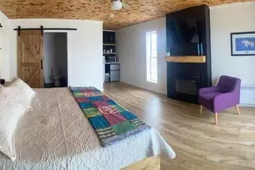 Motel Raleigh Rooms & Taylor S Crafts