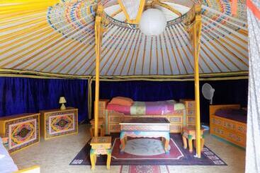 بنسيون Mandukhai