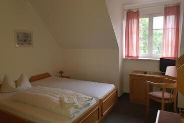 Landgasthof Und Hotel Schleusenhaus