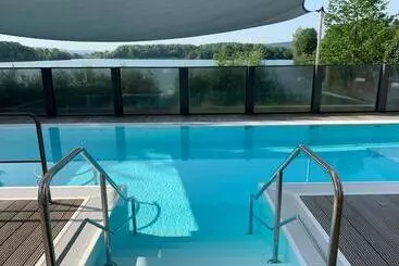 Seehotel Niedernberg Das Dorf Am See