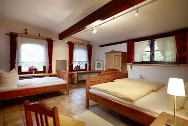 Hotelli Haus Kylltal