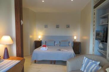 بنسيون Les Deux Caps