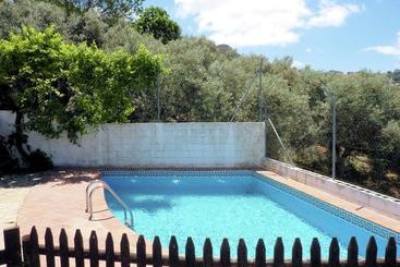 Cosy Cottage In Antequera With Swimming Pool