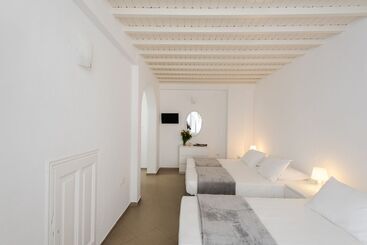 公寓式酒店  Lirous Studios