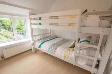 Bridge Cottage Croyde 3 4 Bed, Sleeps 8, Hot Tub