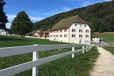 Hotel Auberge De Bellelay Restaurant Chez Aron Balde