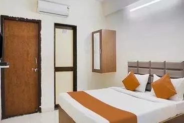 Hotel Fab Srh Inn