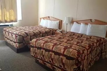 فندق Knights Inn And Suites   Grand Forks
