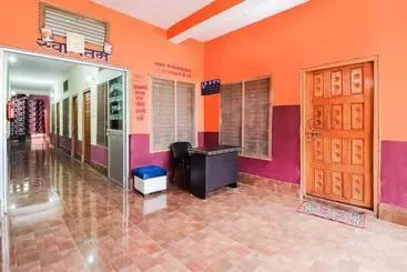 ホテル Spot On 44676 Jyotish House
