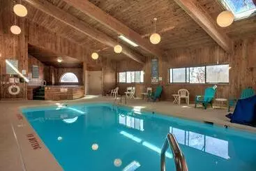アパートホテル Cedar Village Condominiums