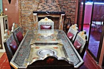 بنسيون Naima House