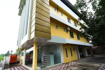 Fabhotel Reem Residency   Nr Cochin International Airport