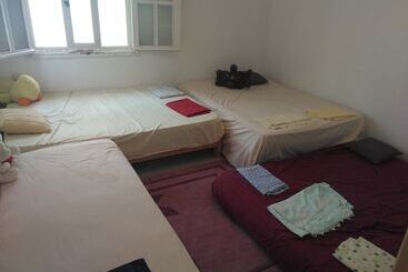 پانسیون Aliwali Room Near Airport Tunis Carthage