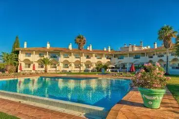 Appart'hotel Colina Verde Resort