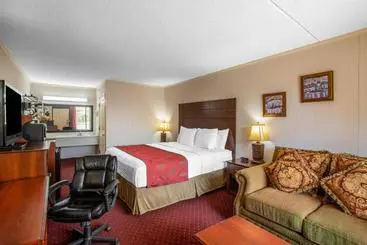 فندق على الطريق Ramada By Wyndham Branson