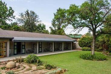 Pension 9 On Kromellenboog Guesthouse