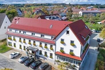 Gasthof   Hotel Zum Ochsen Gmbh