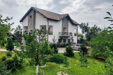 Hotel Pensiunea Codruta