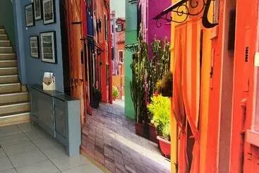 ペンション Artmotel & Bistro