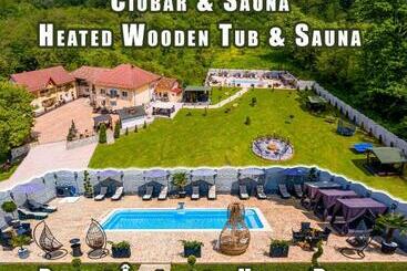 Pensiunea Valea Măgurii