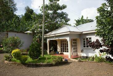 בית מלון כפרי Coffee Farm Guest House