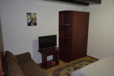 Hotel Complex Parc Pini Moinesti