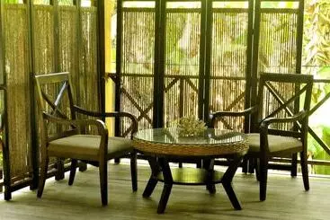 Resort Sea Shell Neil