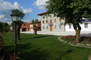 ベッドアンドブレックファースト Agriturismo Cjargnei