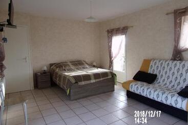 住宿加早餐 Chambres D Hôtes Antézière