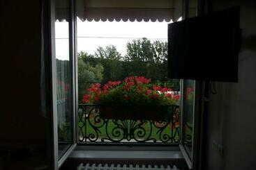 בית מלון כפרי De L Oise