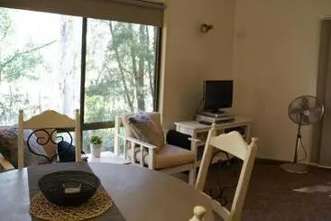 ペンション Twin Falls Bush Cottages