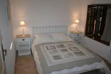 ベッドアンドブレックファースト Chambres Lou Castel