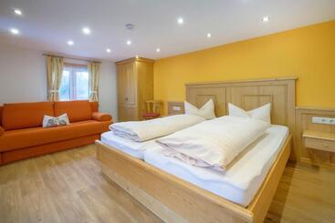 Pensão Gästehaus Schlegel