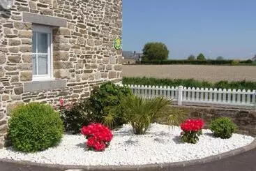 Aamiaismajoitus (B&B) Chambres D'hôtes Le Petit Angle