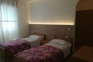 Hotelli Albergo Ristorante Sargas