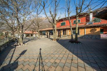 Отель La Solitaria