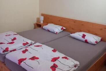 פנסיון Forrás Vendégház