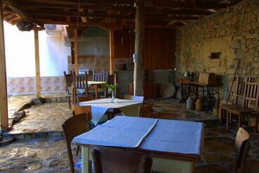 ペンション Vedra Guest House